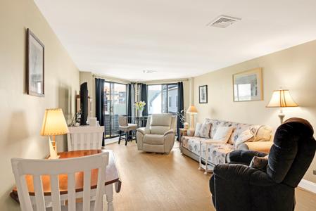 567 Ocean Boulevard