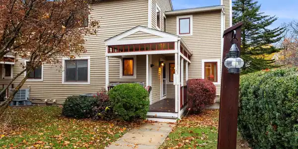 124 Spinnaker Way