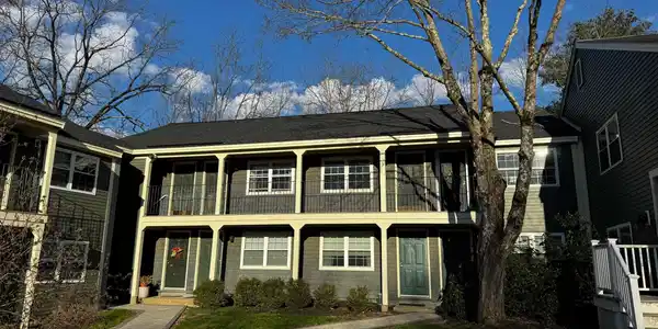 33 Cricket Brook