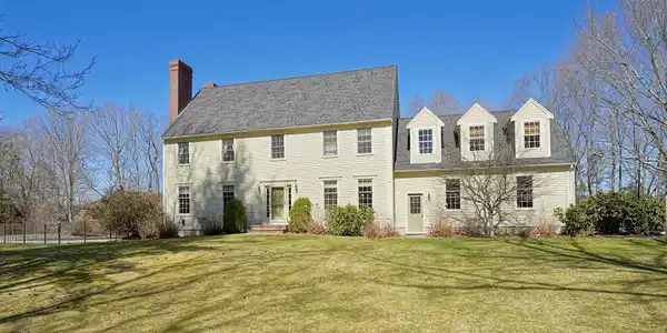 10 Victoria Drive