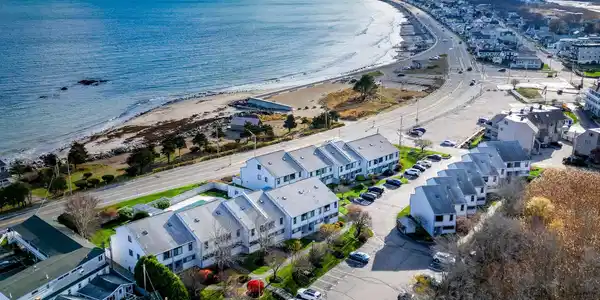 951 Ocean Boulevard