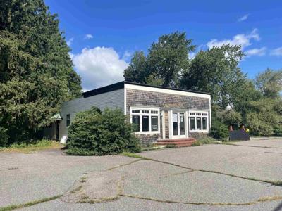 440 Portsmouth Avenue