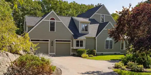 579 Sagamore