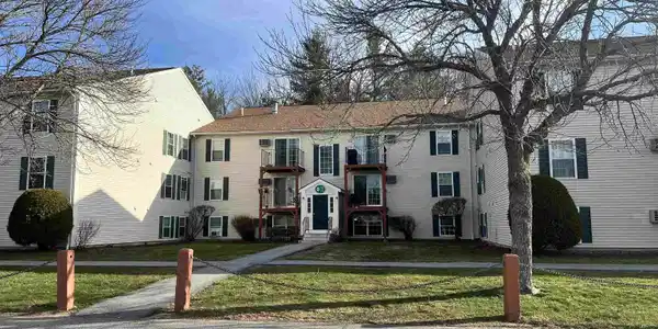 1406 White Cedar Boulevard