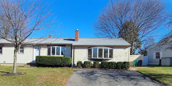 11 Carlson Road