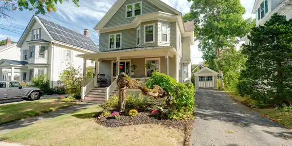 387 Richards Avenue