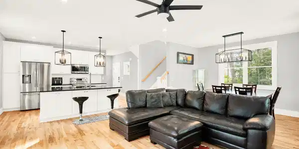 148 Mast Road