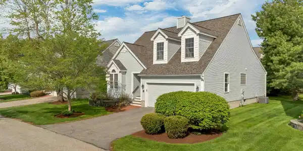 20 Hampton Meadows