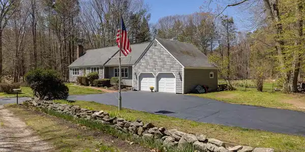 121 Brackett Road