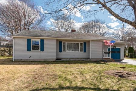 6 Homestead Circle
