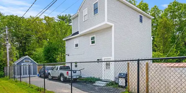 19 Fowlers Court