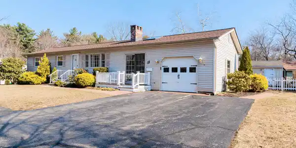 11 Suzanne Drive