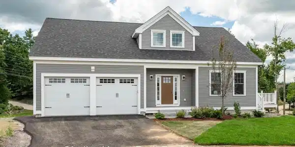 16 Summit Circle