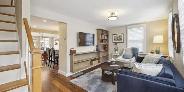 454 Middle Street