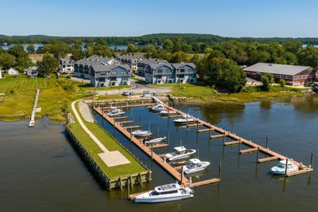 22 LITTLE BAY Drive