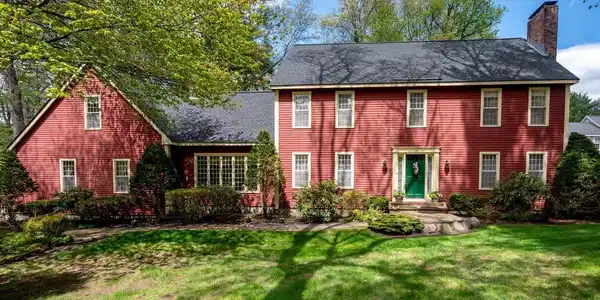 14 Winding Brook Drive