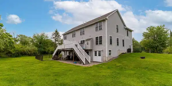 12 Pond View