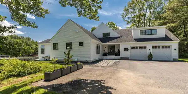 212 Walker Bungalow