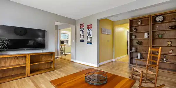 709 Central
