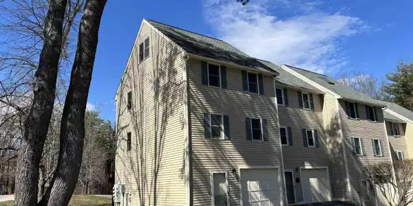 25 Fords Landing Drive