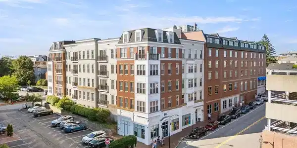 77 Hanover Street