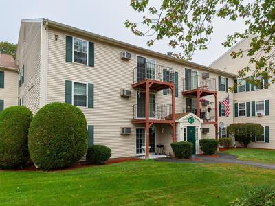 1708 White Cedar Boulevard