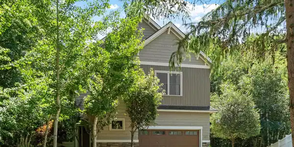127 Boxwood Lane