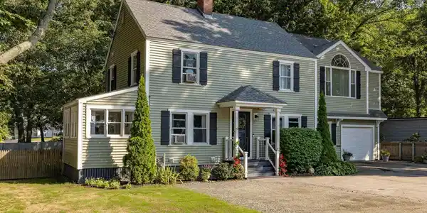 1701 Lafayette Road