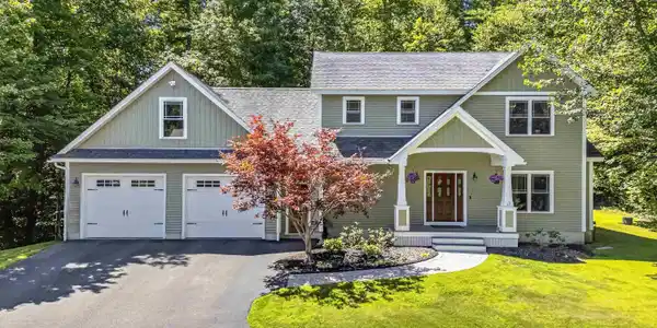 33 Cardinal Drive