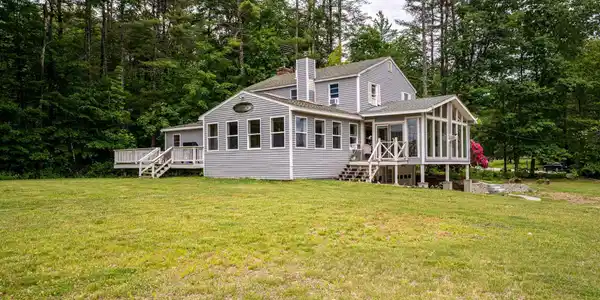 21 Garrison