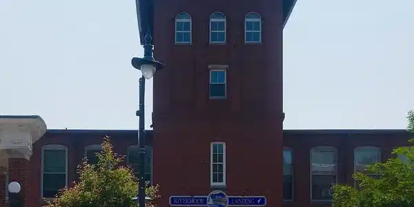 125 MAIN