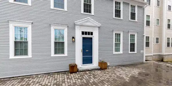 152 Court Street