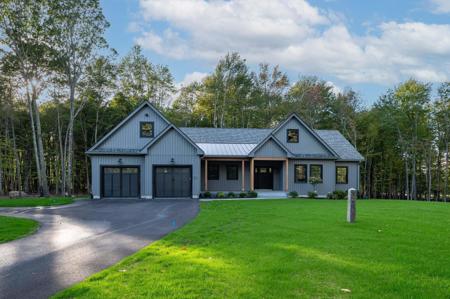 67 Stratham Lane
