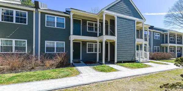 48 Cricket Brook Drive