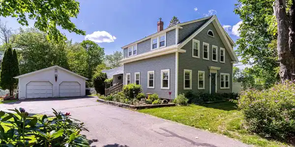 204 Rollins Road