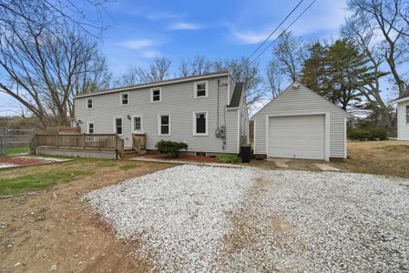 1000 Greenland Road