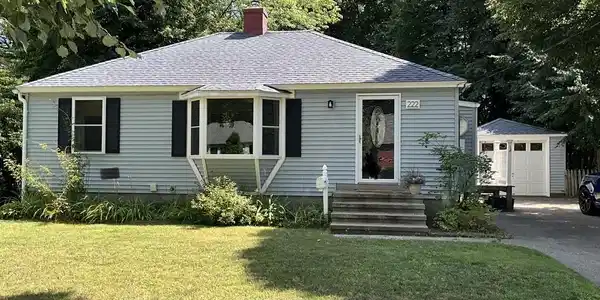 222 Colonial