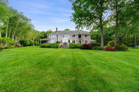 6 Wildwood Lane