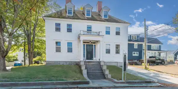 144 Washington Street