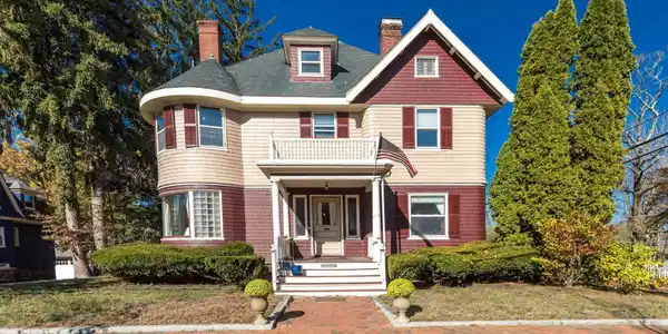 622 Middle Street