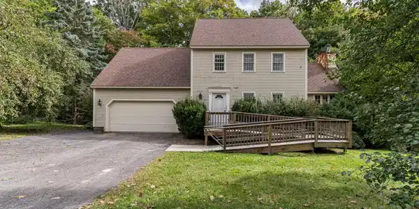 26 Governor Sawyer Lane