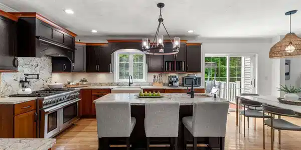 Image 3: Chefs kitchen