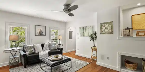 19 Folsom Street
