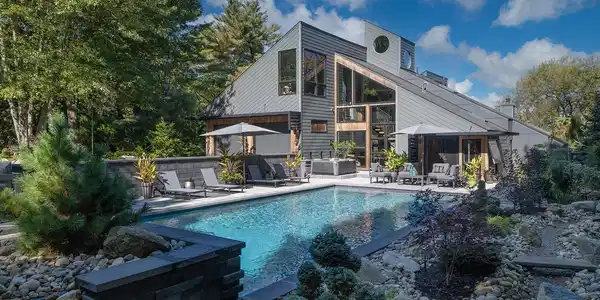 3 Curriers Cove