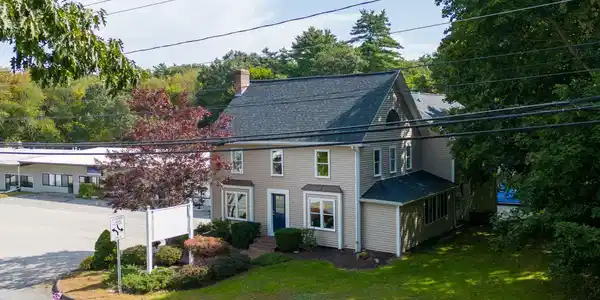 95 Lafayette Road