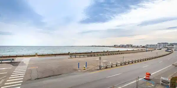 465 Ocean Boulevard