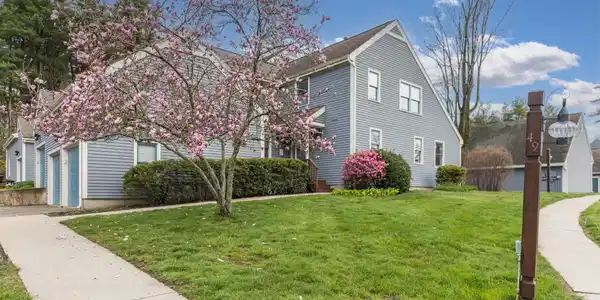 49 Spinnaker Way