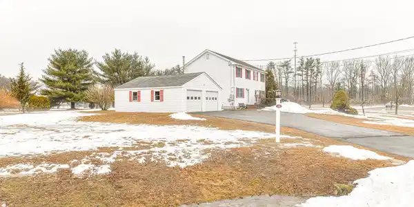 49 Maple Drive