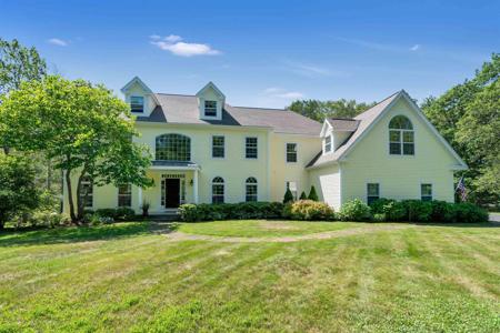 30 Squier Drive