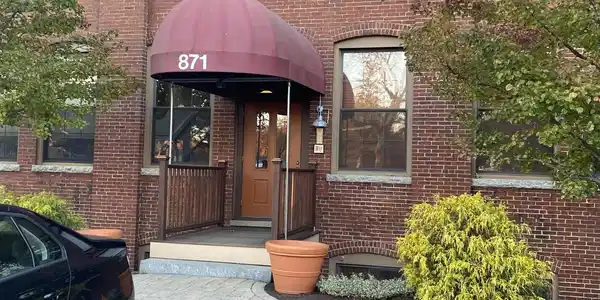 871 Islington